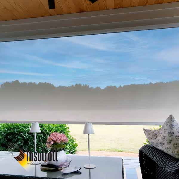 Insolroll outdoor shades: durable, UV-blocking solutions for stylish and functional outdoor spaces.